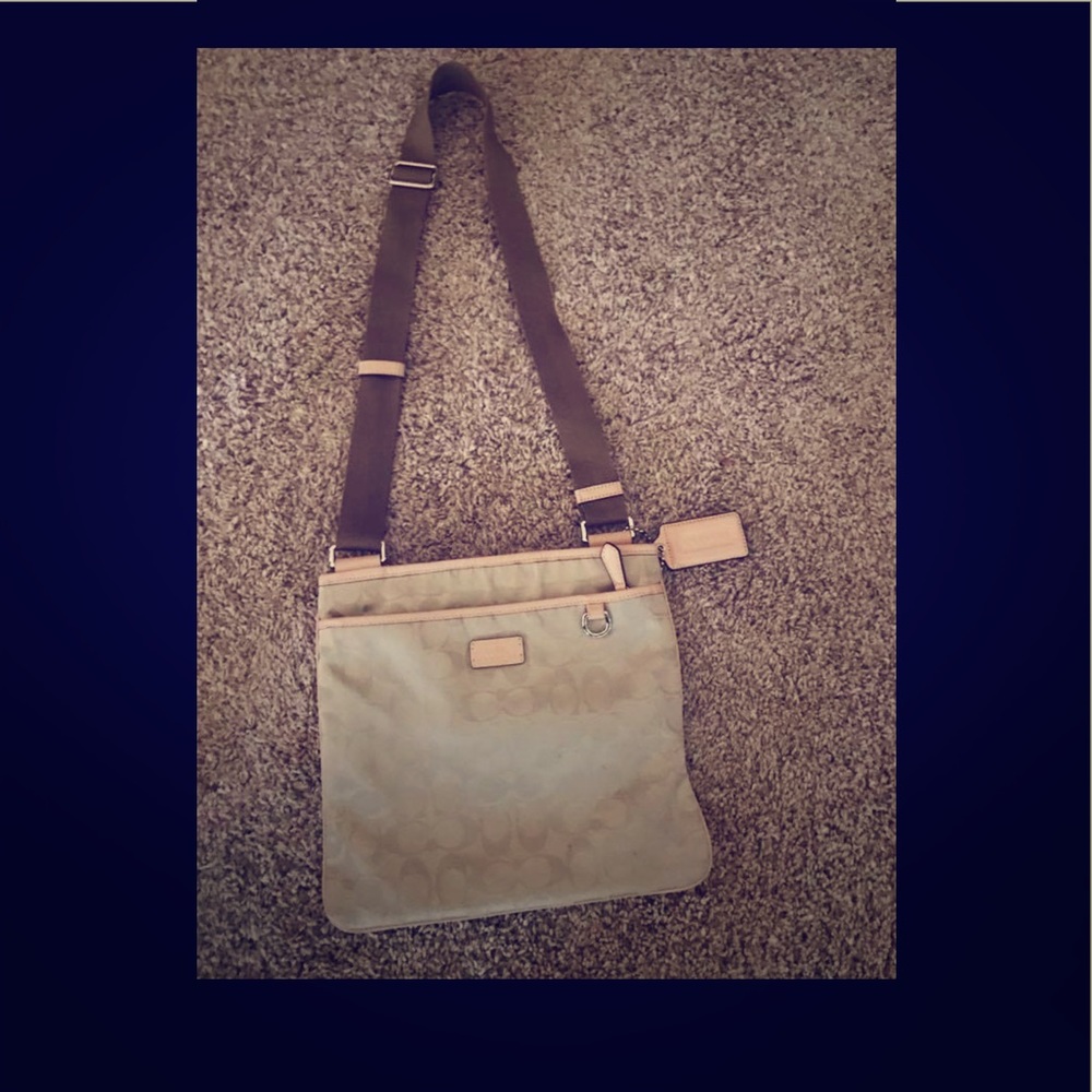 Brand New Never Used Adjustable Cross Body Purse